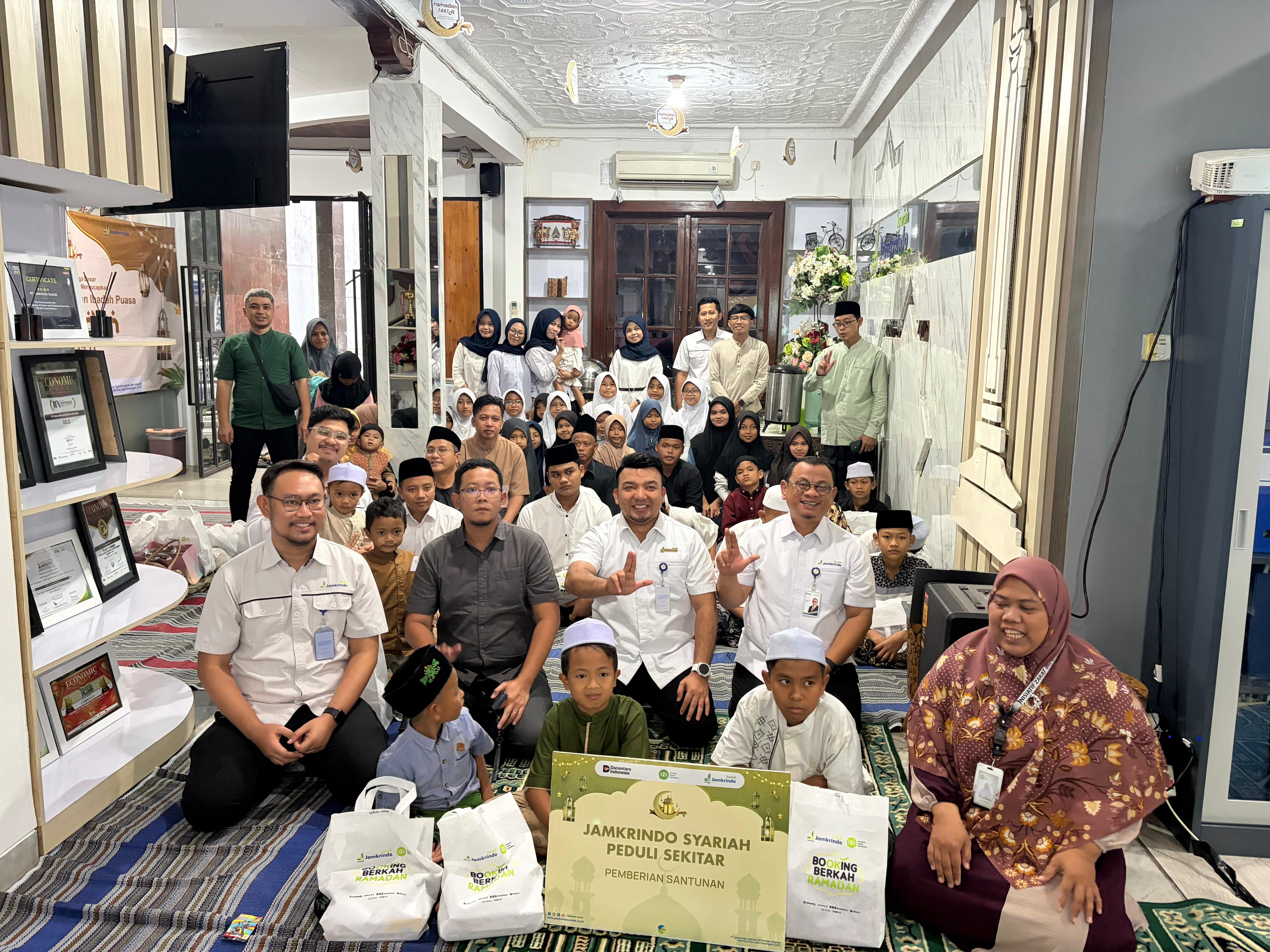 Perkuat Silaturahmi, Jamkrindo Syariah Semarang Gelar Safari Ramadan dan Santuni 50 Anak Yatim
