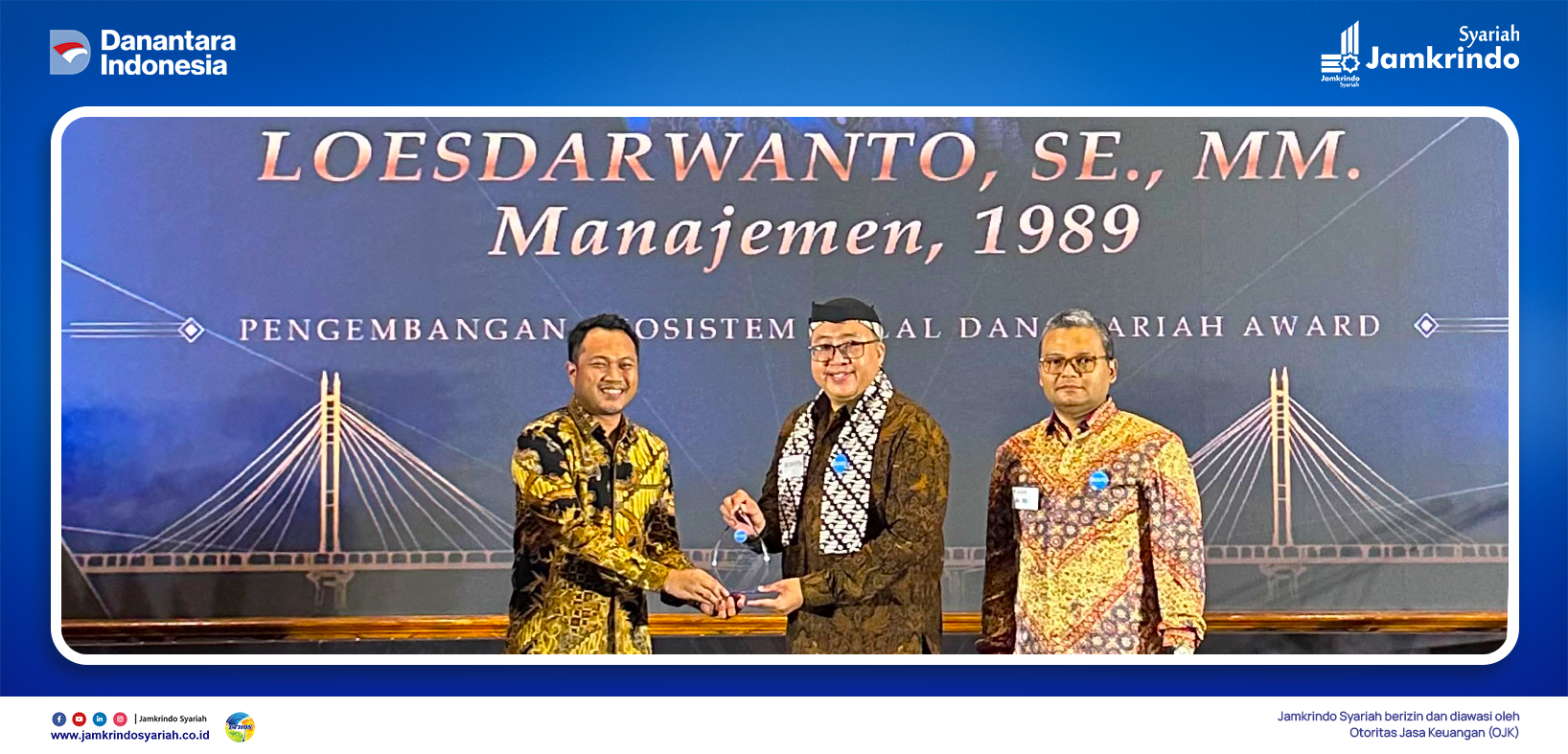 Apresiasi Alumni Berdampak Bidang Profesional pada Gala Dinner Dies Natalis FEB UNAIR 2026